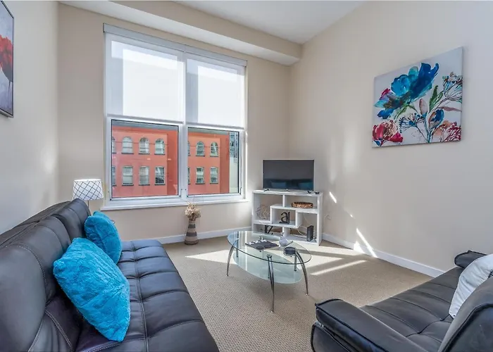 Heaven On Washington Fully Furnished Apartments