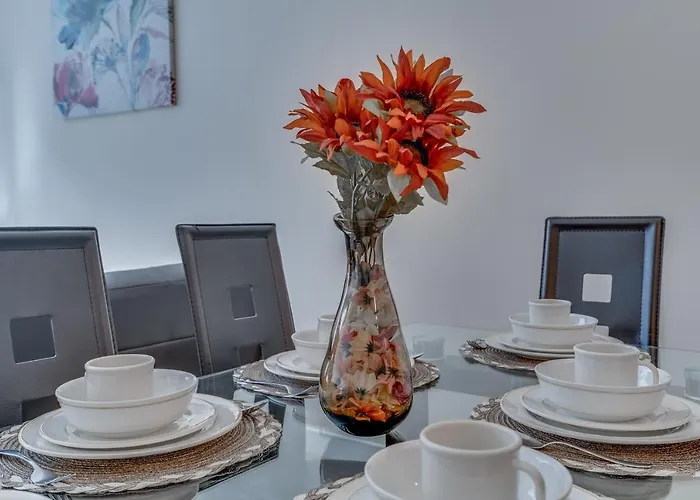 Heaven On Washington Fully Furnished Apartments
